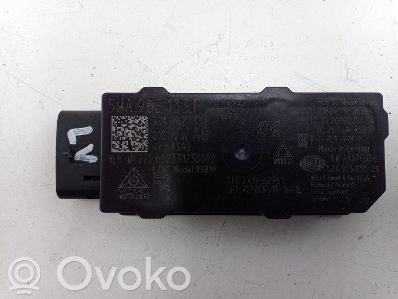 Antenne des Keyless-Systems   5WA962133F,5WA962133F