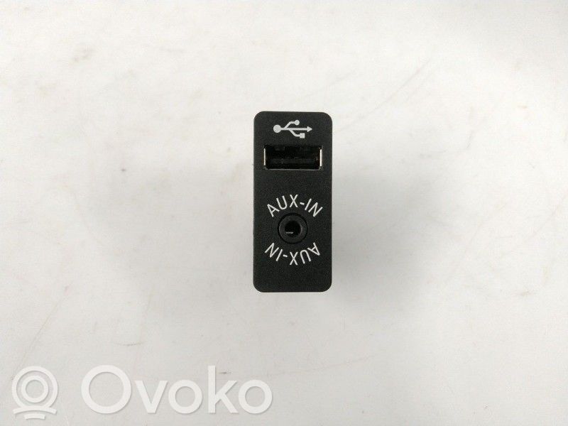 Mini One - Cooper F56 F55 Connettore plug in AUX 