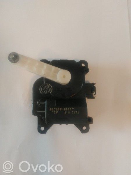 Toyota Avensis T250 Actuator/motor clapetă debit aer A/C 