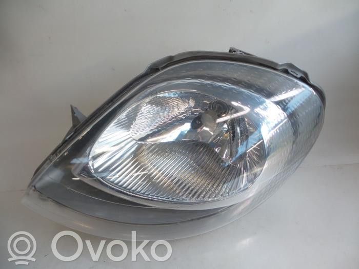 Opel Vivaro Phare frontale 