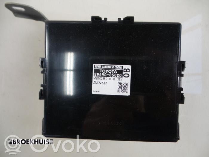 Toyota Avensis T270 Module unité de contrôle d'antenne
