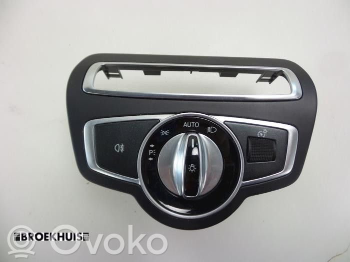 Mercedes-Benz C W205 Przełącznik świateł 