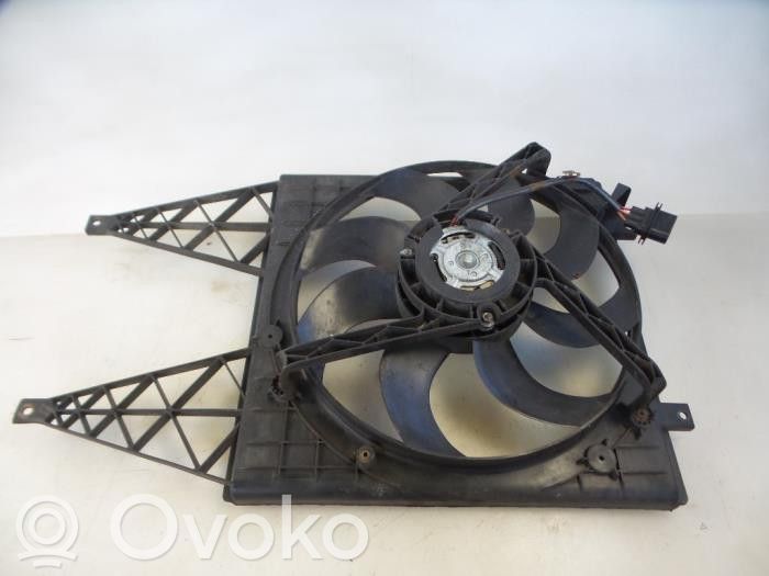 Volkswagen Polo Ventilatore di raffreddamento elettrico del radiatore 