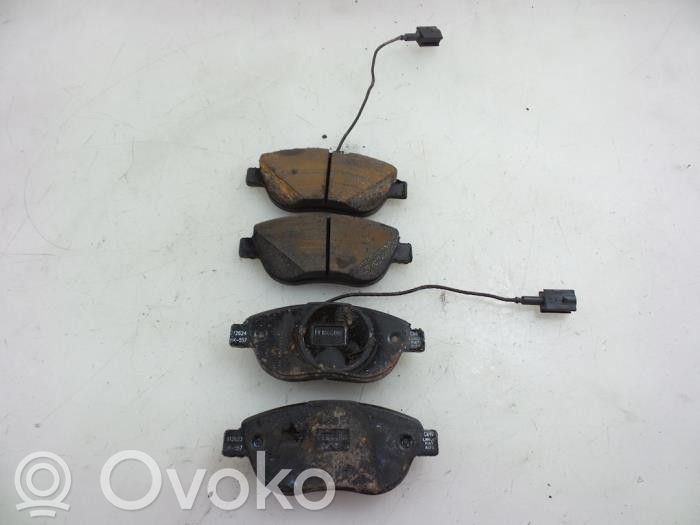 Opel Combo D Brake pads (front) 