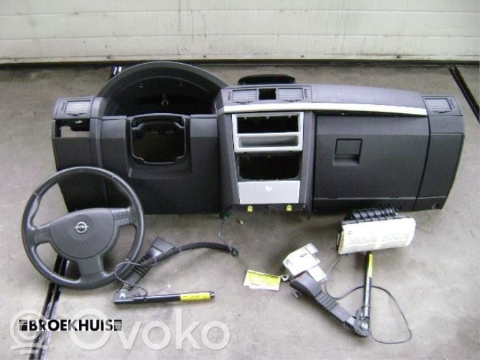 Opel Meriva A Turvatyynysarja paneelilla 