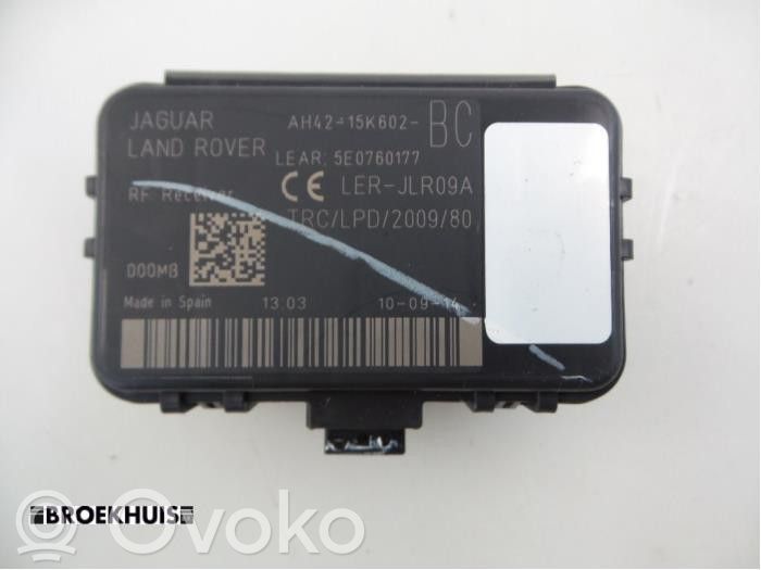 Land Rover Range Rover L405 Panel / Radioodtwarzacz CD/DVD/GPS