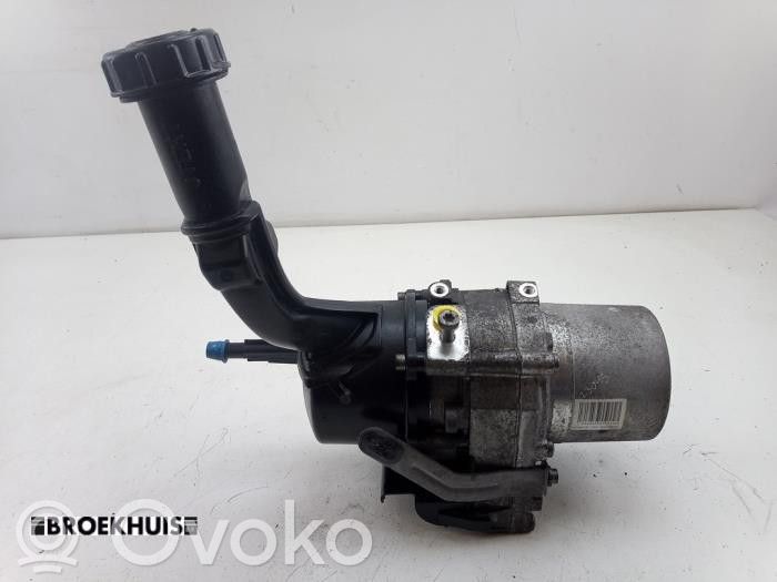 Peugeot Partner Ohjaustehostimen pumppu 