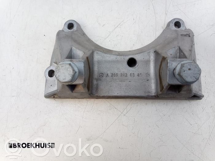 Mercedes-Benz C W205 Supporto di montaggio scatola del cambio 