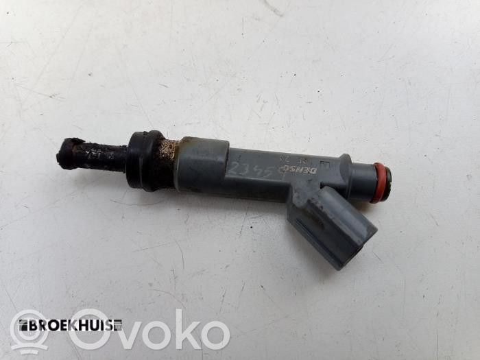 Toyota Prius+ (ZVW40) Inyector de combustible