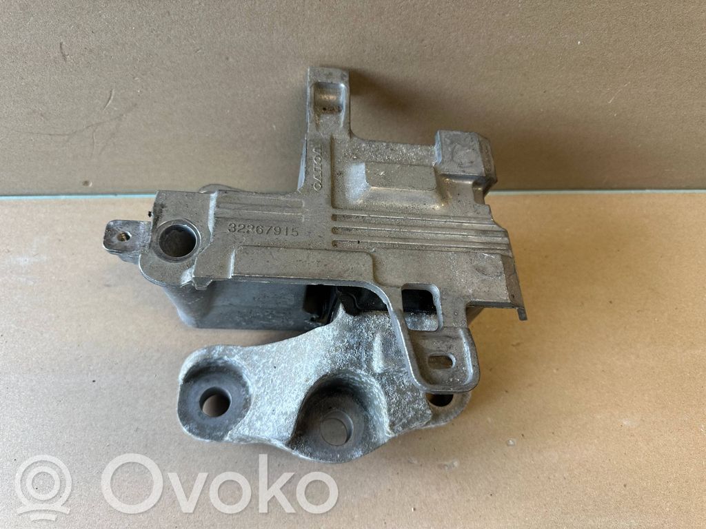 Engine mount bracket   32267915