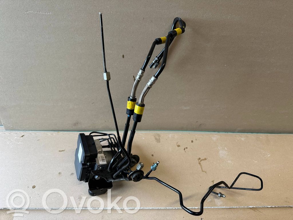 Volvo XC40 ABS Blokas 