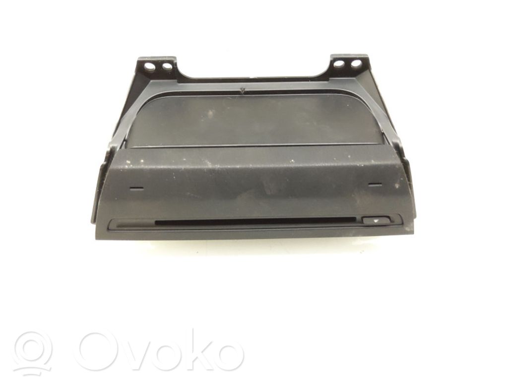 Mazda 3 II Radio/CD/DVD/GPS head unit 