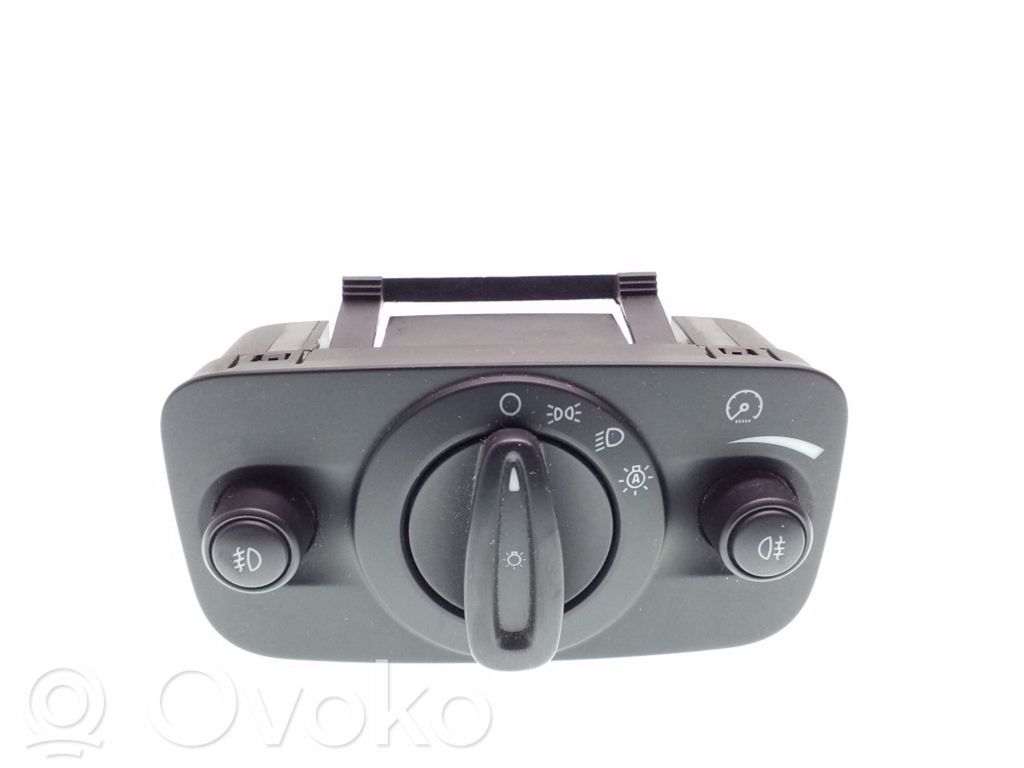 Ford C-MAX II Light switch 