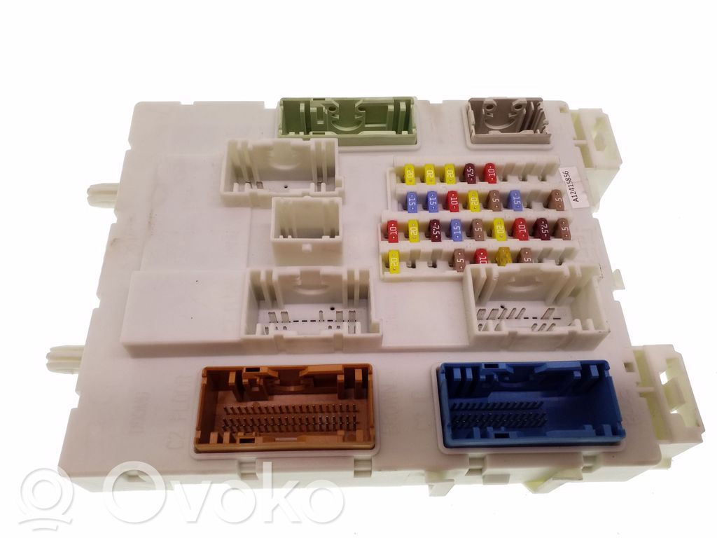 Ford C-MAX II Fuse module 