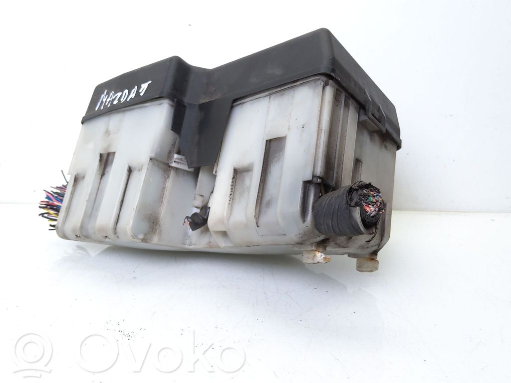 Mazda 5 Fuse box set 