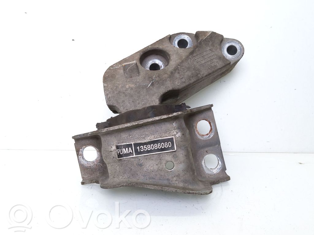 Citroen Jumper Engine mount bracket 