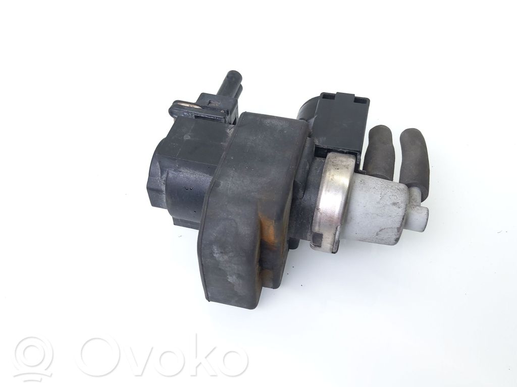 Hyundai i40 Valve vacuum 