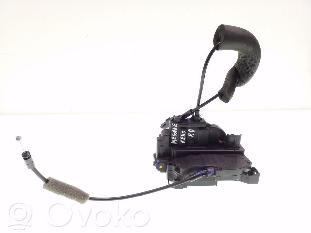 Renault Megane III Front door lock 