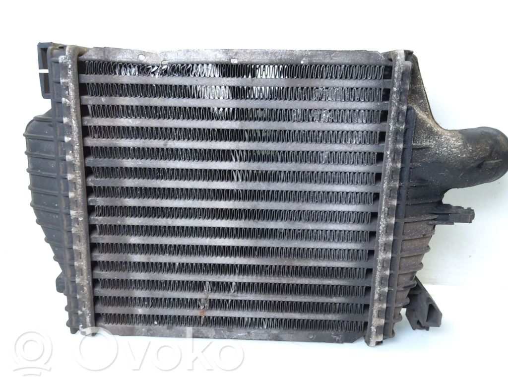 Mercedes-Benz Vito Viano W638 Chłodnica powietrza doładowującego / Intercooler 