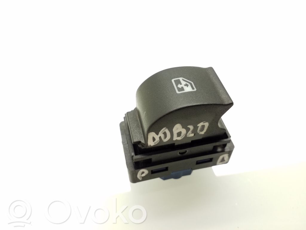 Fiat Doblo Electric window control switch 