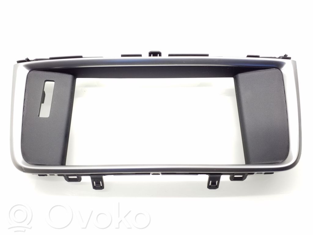 KIA Optima Radio/GPS head unit trim 
