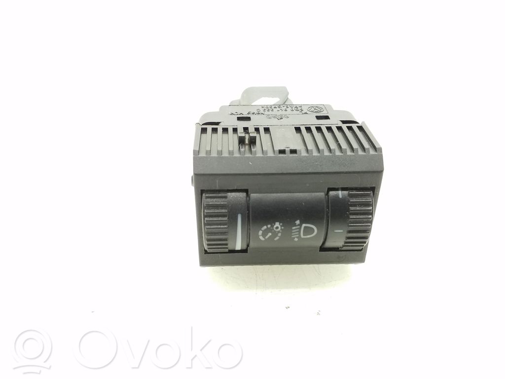 Volkswagen Polo V 6R Headlight level height control switch 