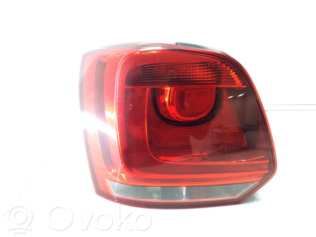 Volkswagen Polo V 6R Lampa tylna 