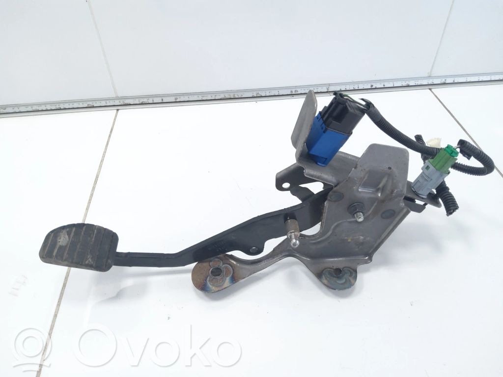 Renault Captur Sajūga pedālis 