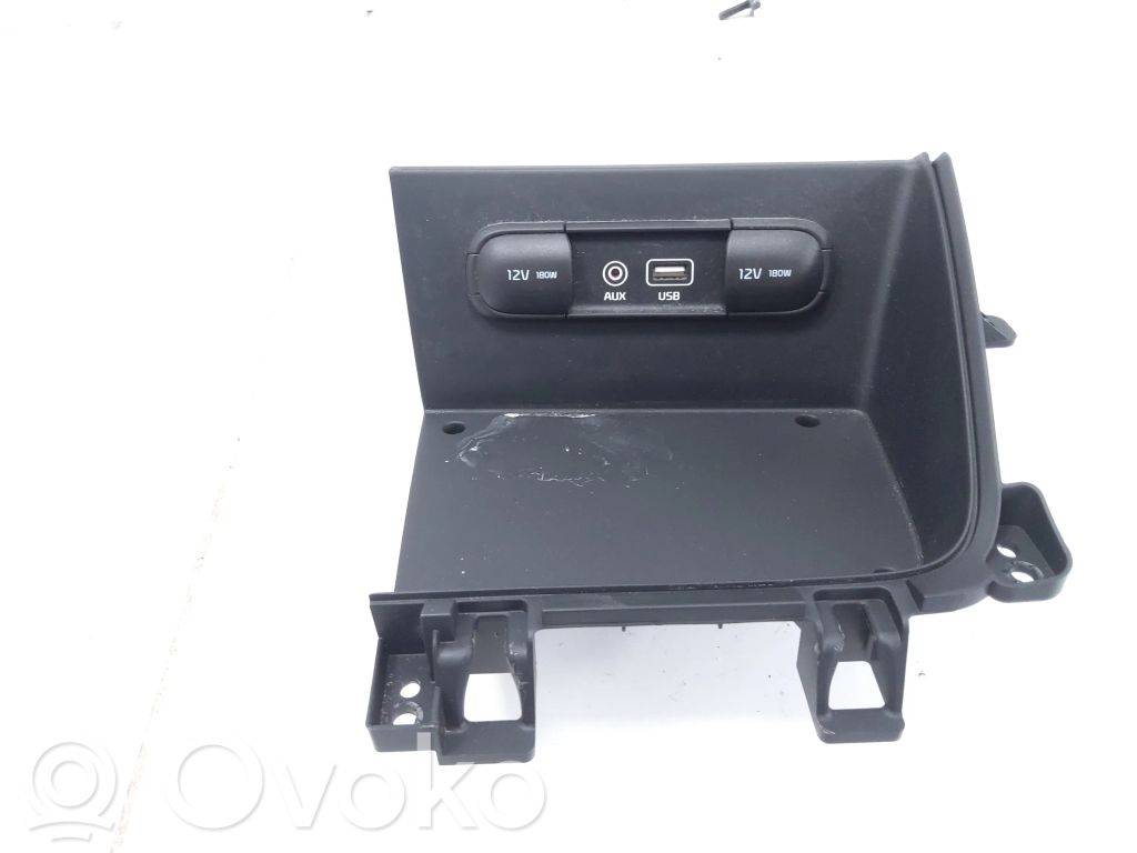 KIA Niro Enchufe conector USB 