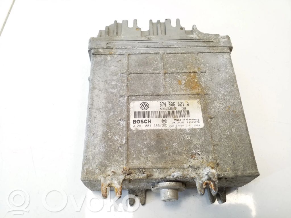 Volkswagen Transporter - Caravelle T4 Sterownik / Moduł ECU 