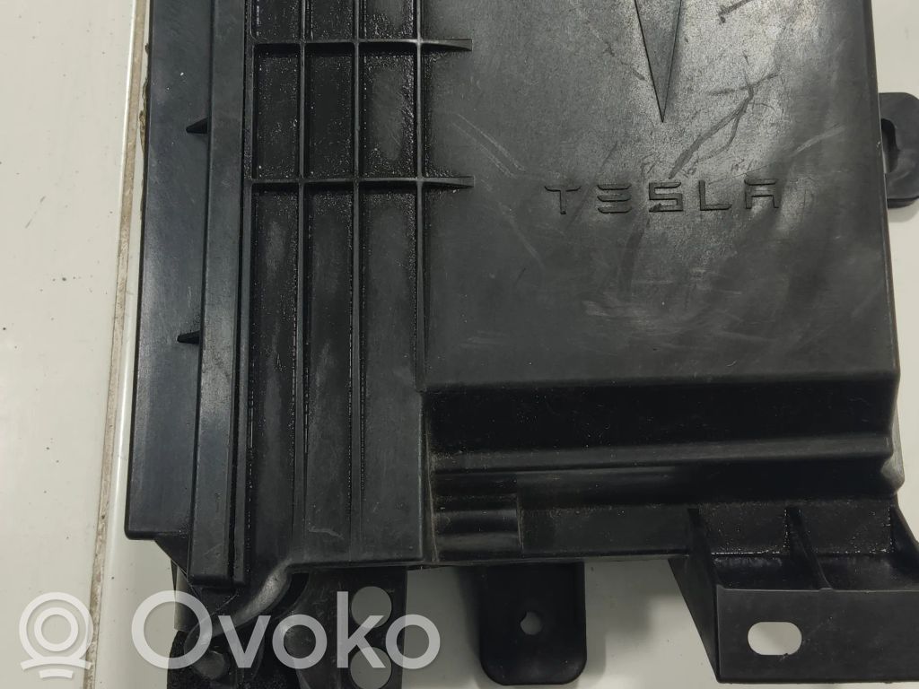 Tesla Model 3 Central console control unit 