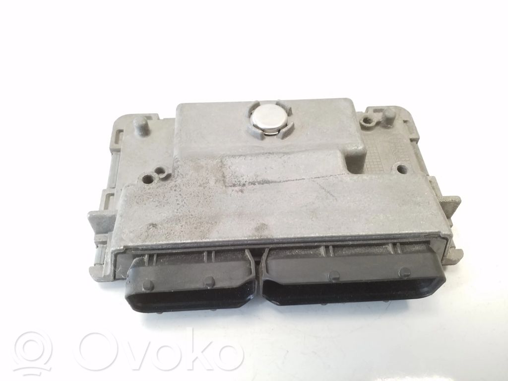 Volkswagen Polo V 6R Komputer / Sterownik ECU silnika 