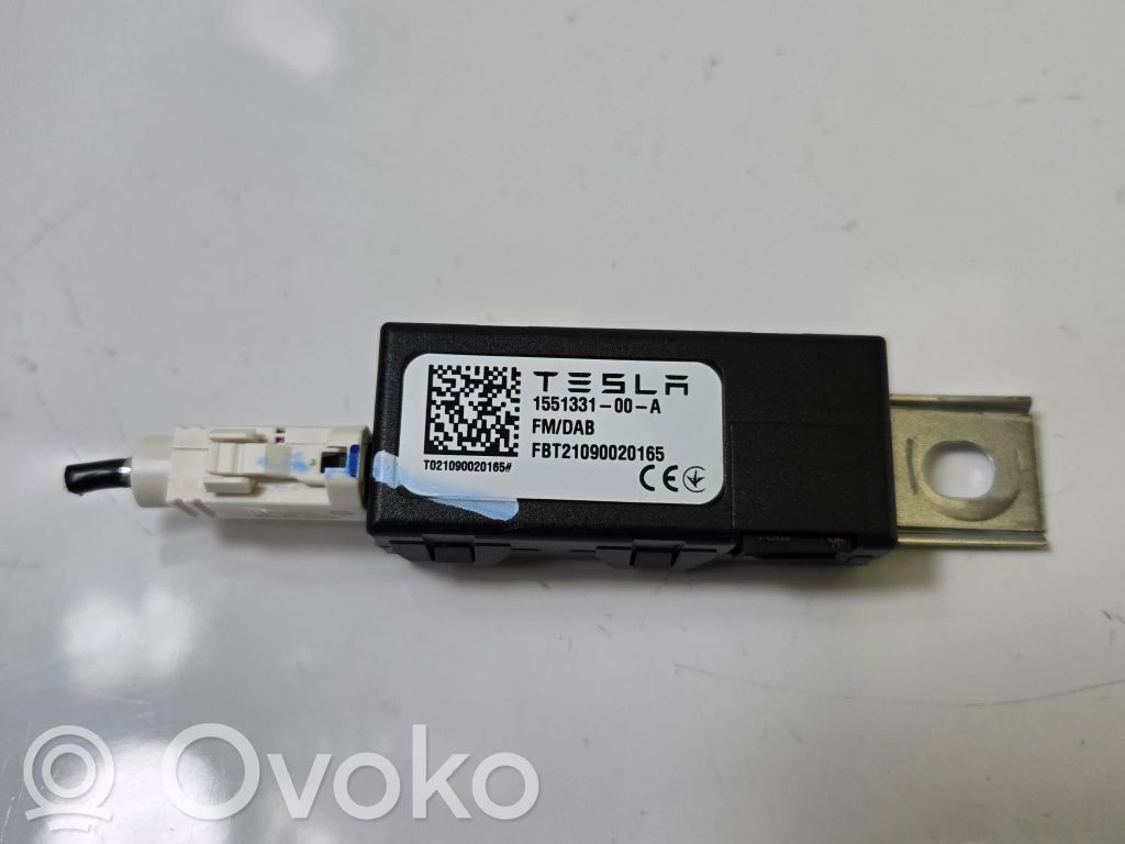Tesla Model 3 Antenos stiprintuvas 