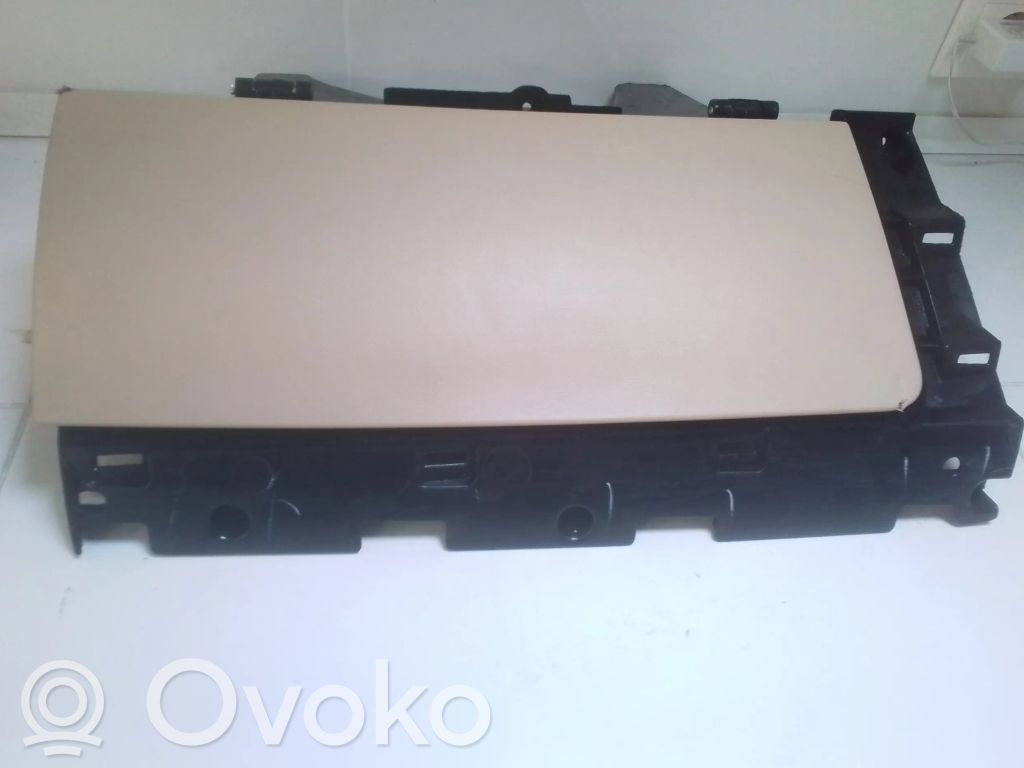 Tesla Model S Daiktadėžė 