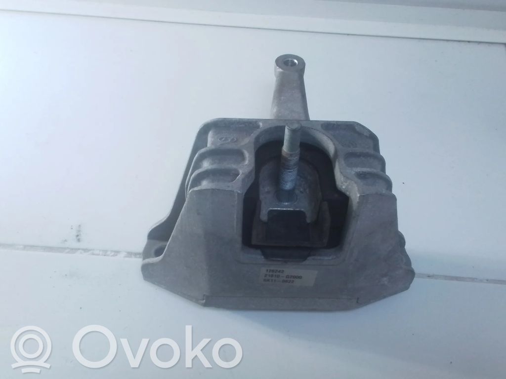 Engine mount bracket   126242,21810G2000,6K110622
