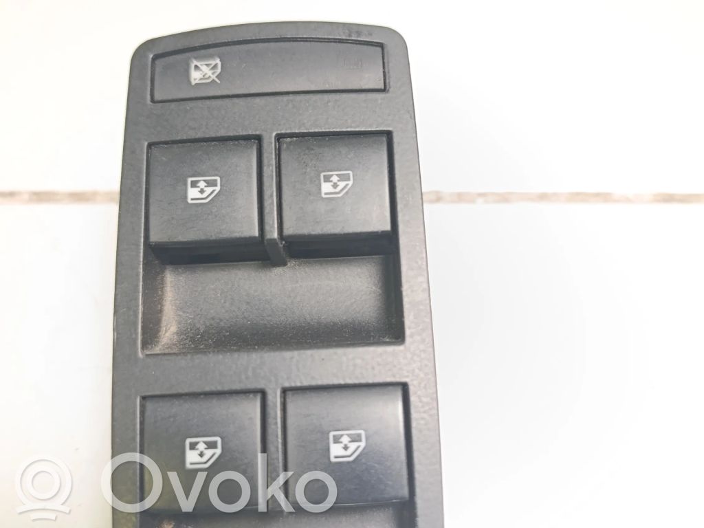 Opel Insignia A Electric window control switch 