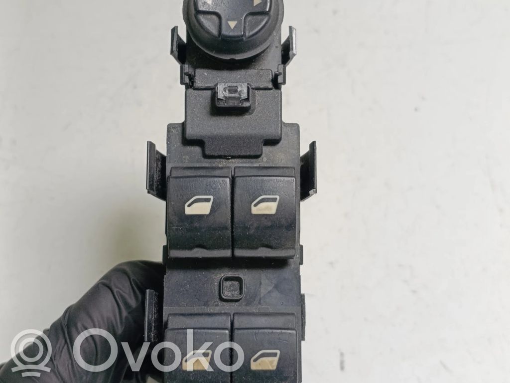 Peugeot 308 Electric window control switch 