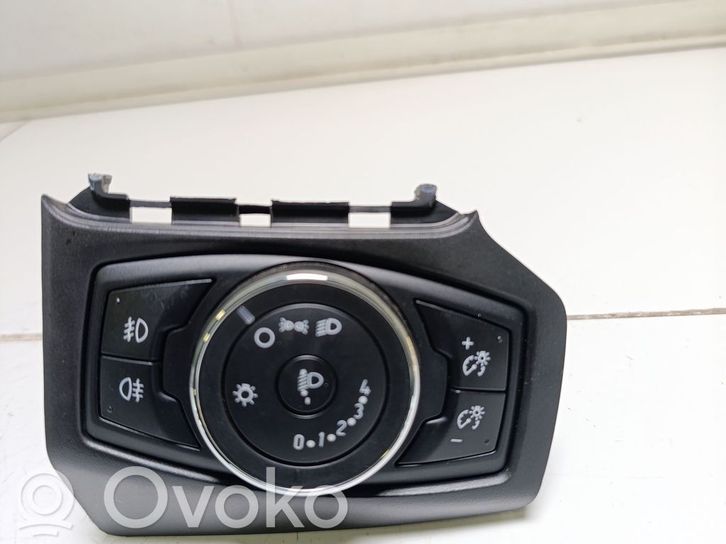 Ford Focus Light switch 