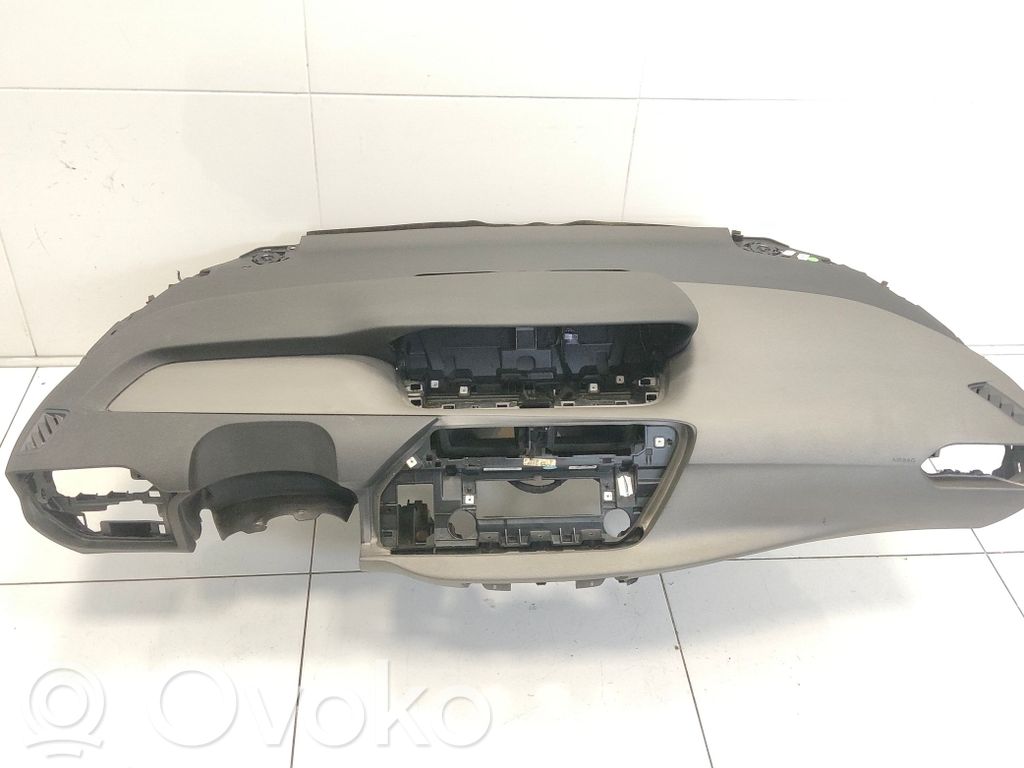 Citroen C4 Aircross Panelė 