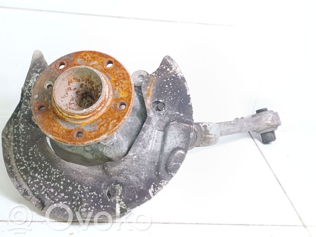 BMW 3 E90 E91 Priekšējā riteņa rumbas vārpstas šarnīrs (stupica, capfa) 