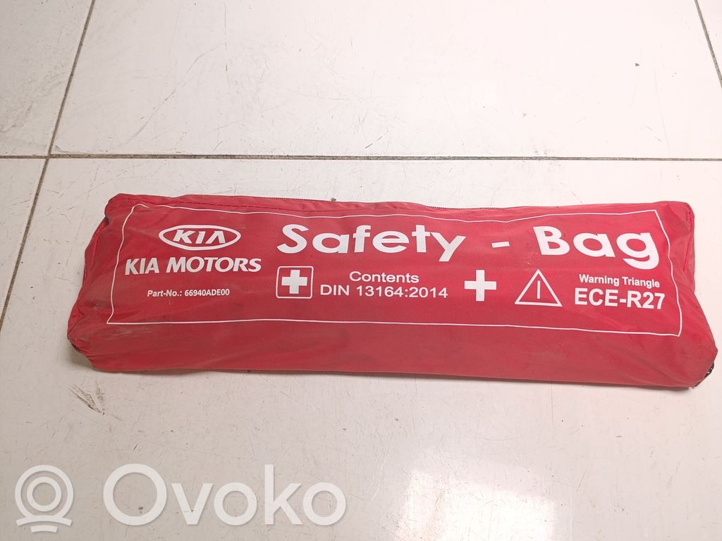 KIA Soul Botiquín de primeros auxilios 