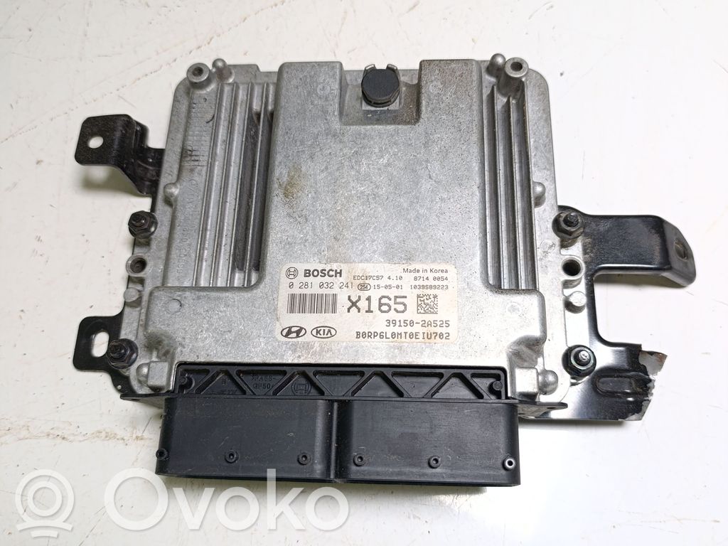 KIA Carens III Engine control unit/module 