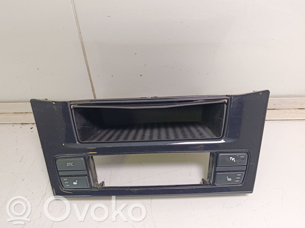 BMW 5 E60 E61 Kita salono detalė 