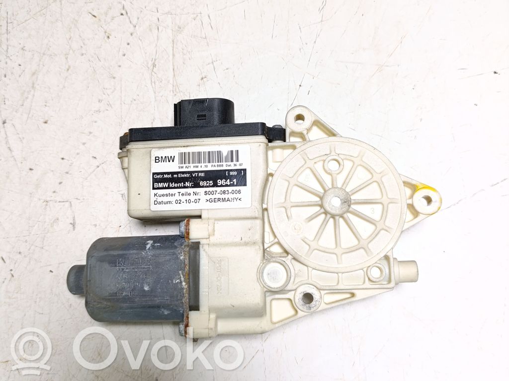 BMW X3 E83 Front door window regulator motor 