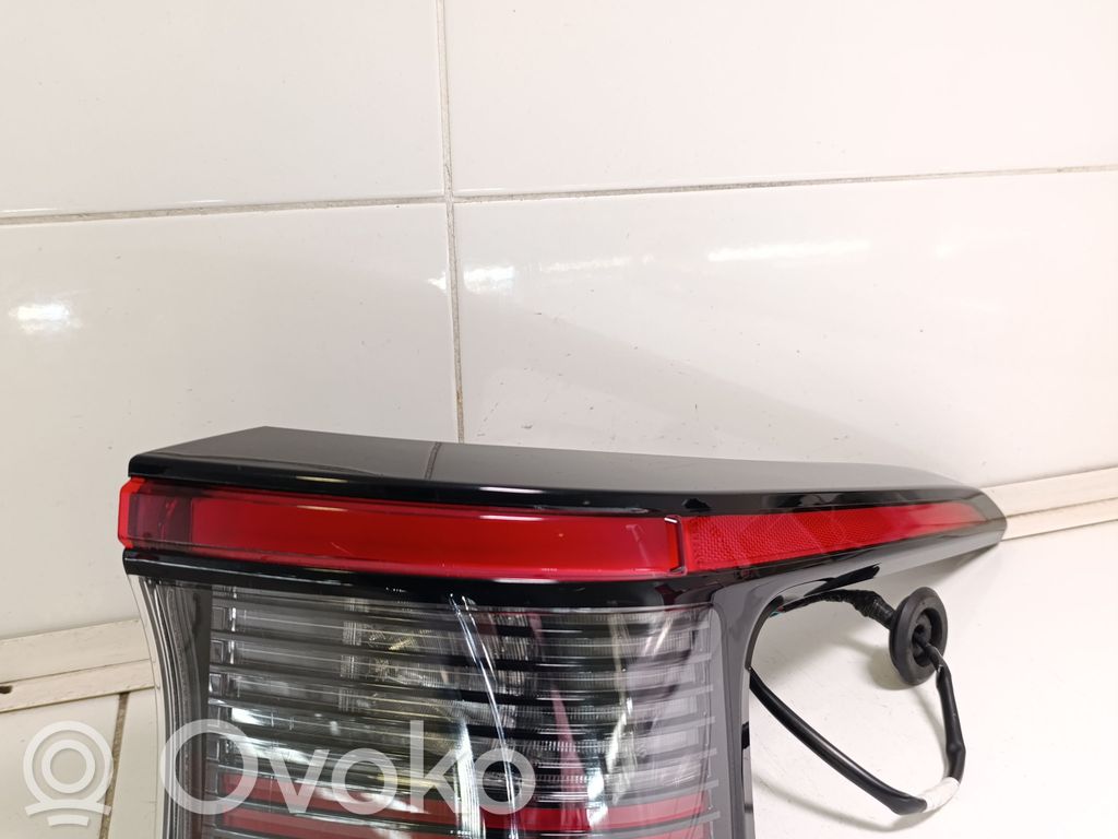 Toyota bZ4X Luz trasera/de freno 