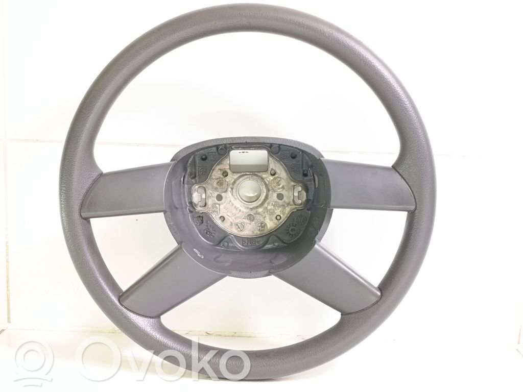 Volkswagen Golf V Ohjauspyörä 