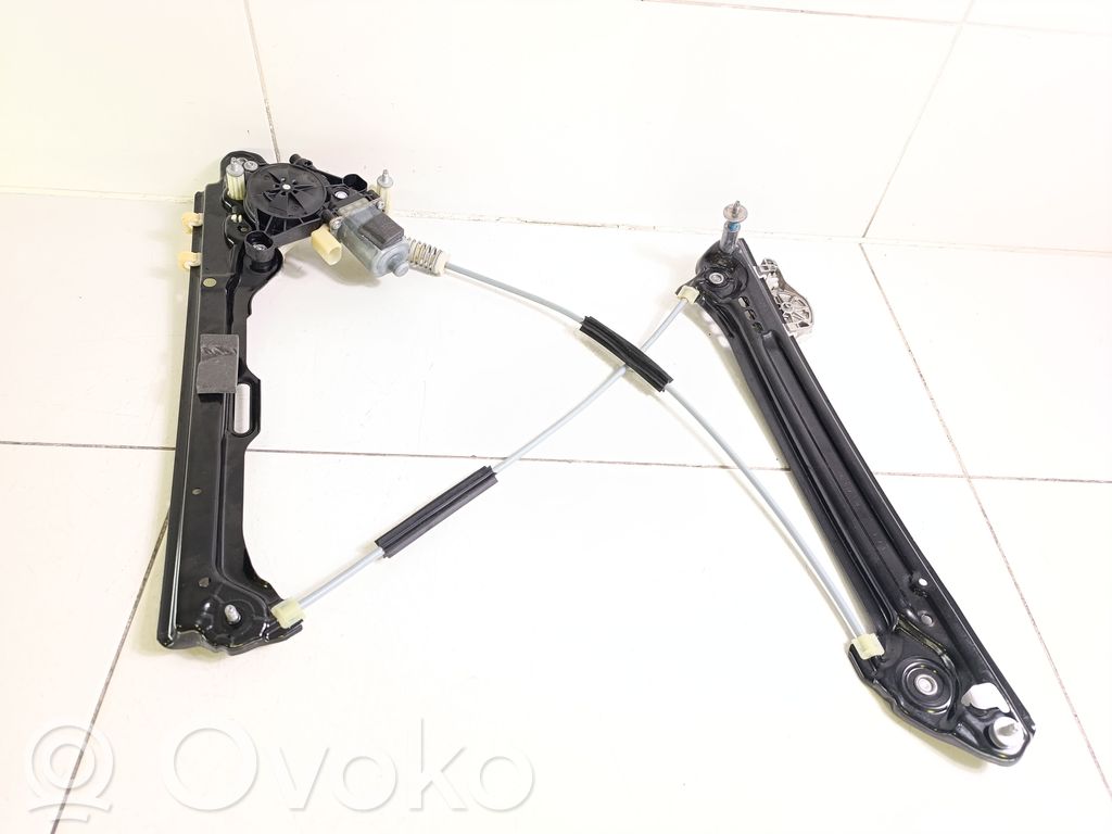 Porsche 911 992 Macara ușă față cu motor 