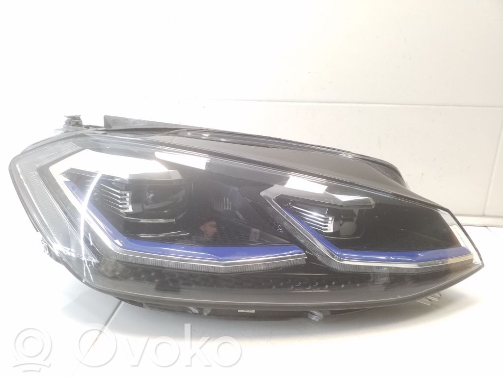 Volkswagen Golf VII Scheinwerfer 