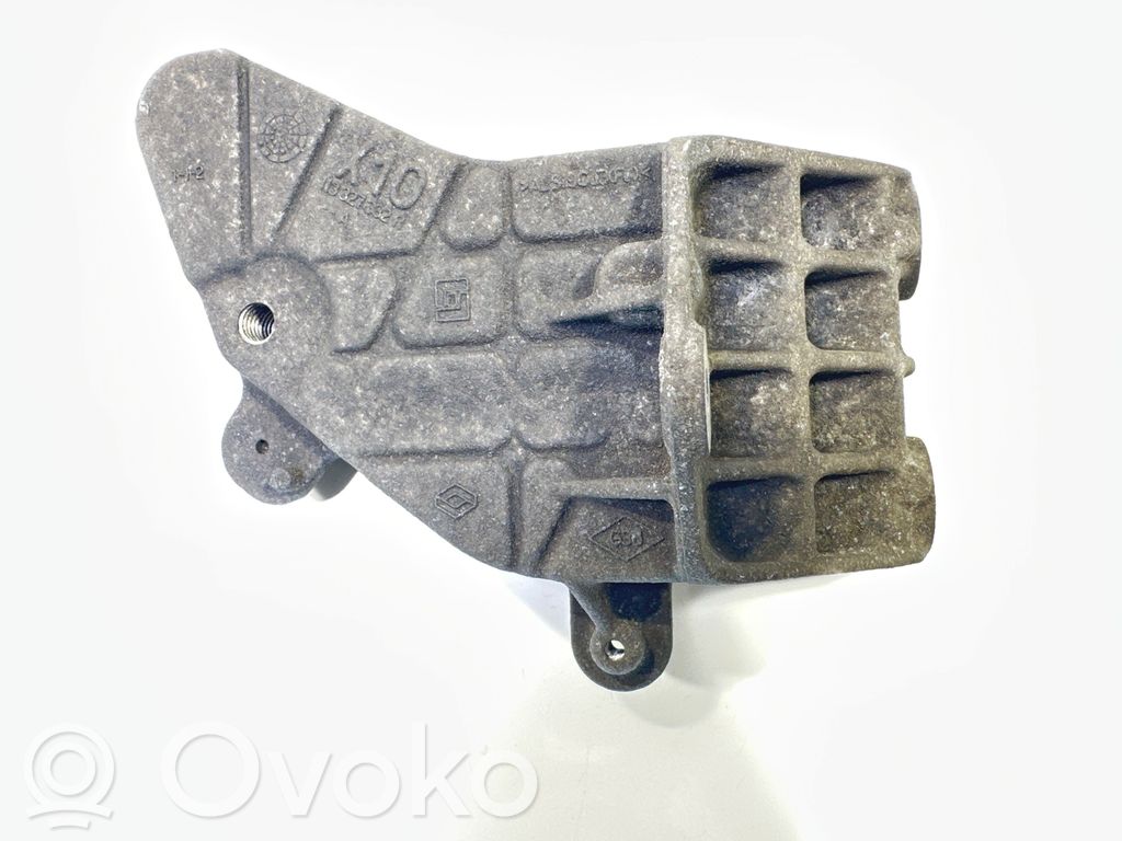 Renault Zoe Engine mounting bracket 