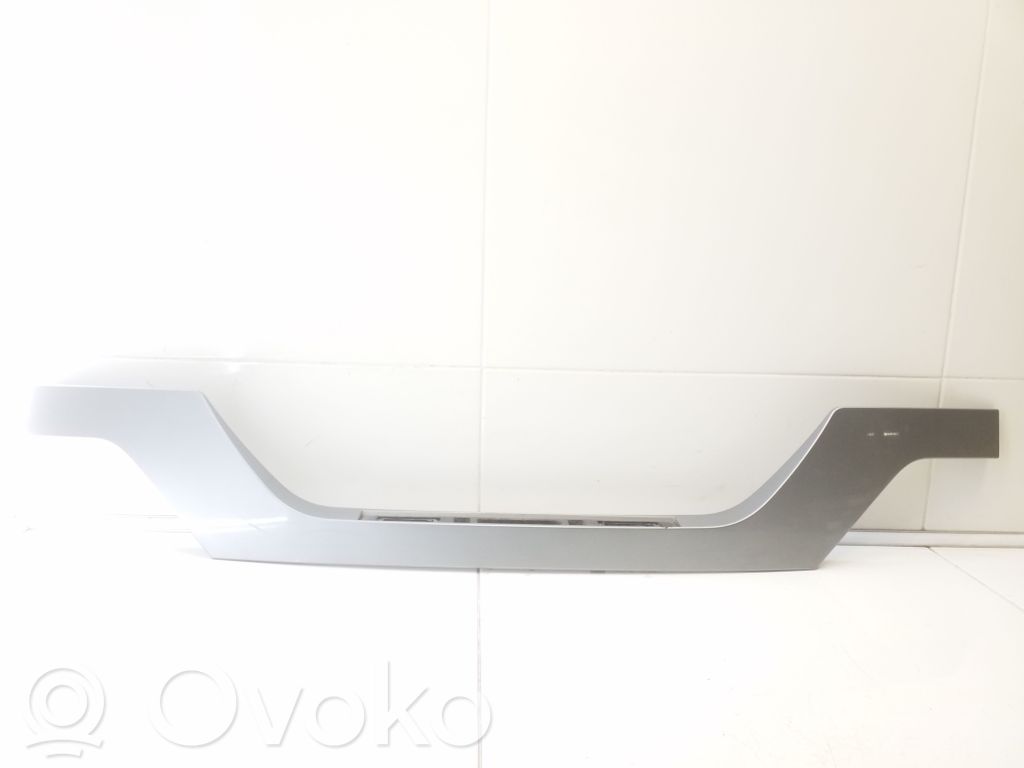 BMW X3 E83 Tailgate trim 